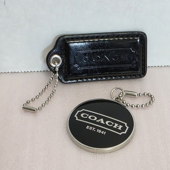 Coach Hangtag Set - Picture 3 of 4
